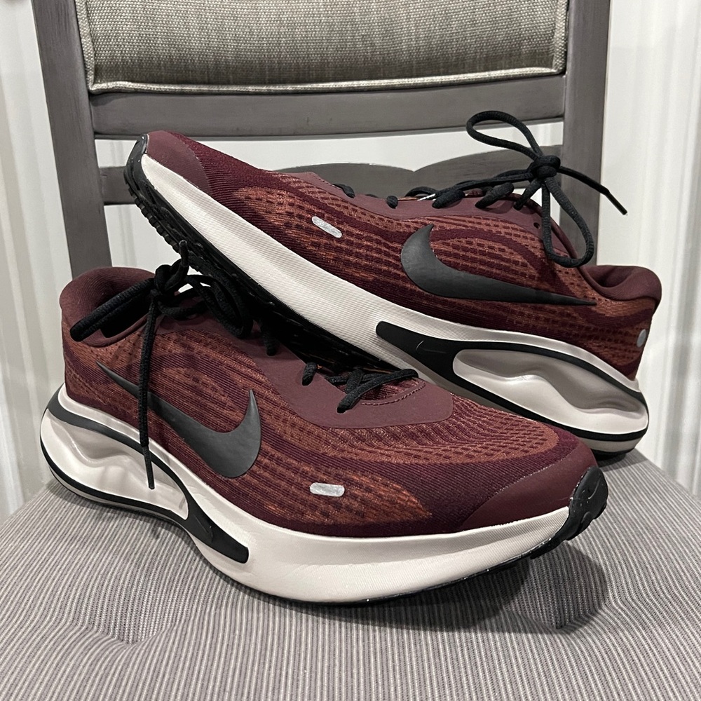 Nike Journey Men's “Burgundy Crush” Athletic Shoes